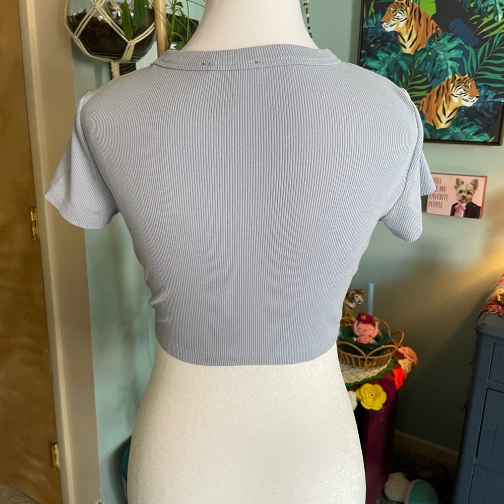 Forever 21 Light Blue Ribbed Cropped Tee - Picture 3 of 3